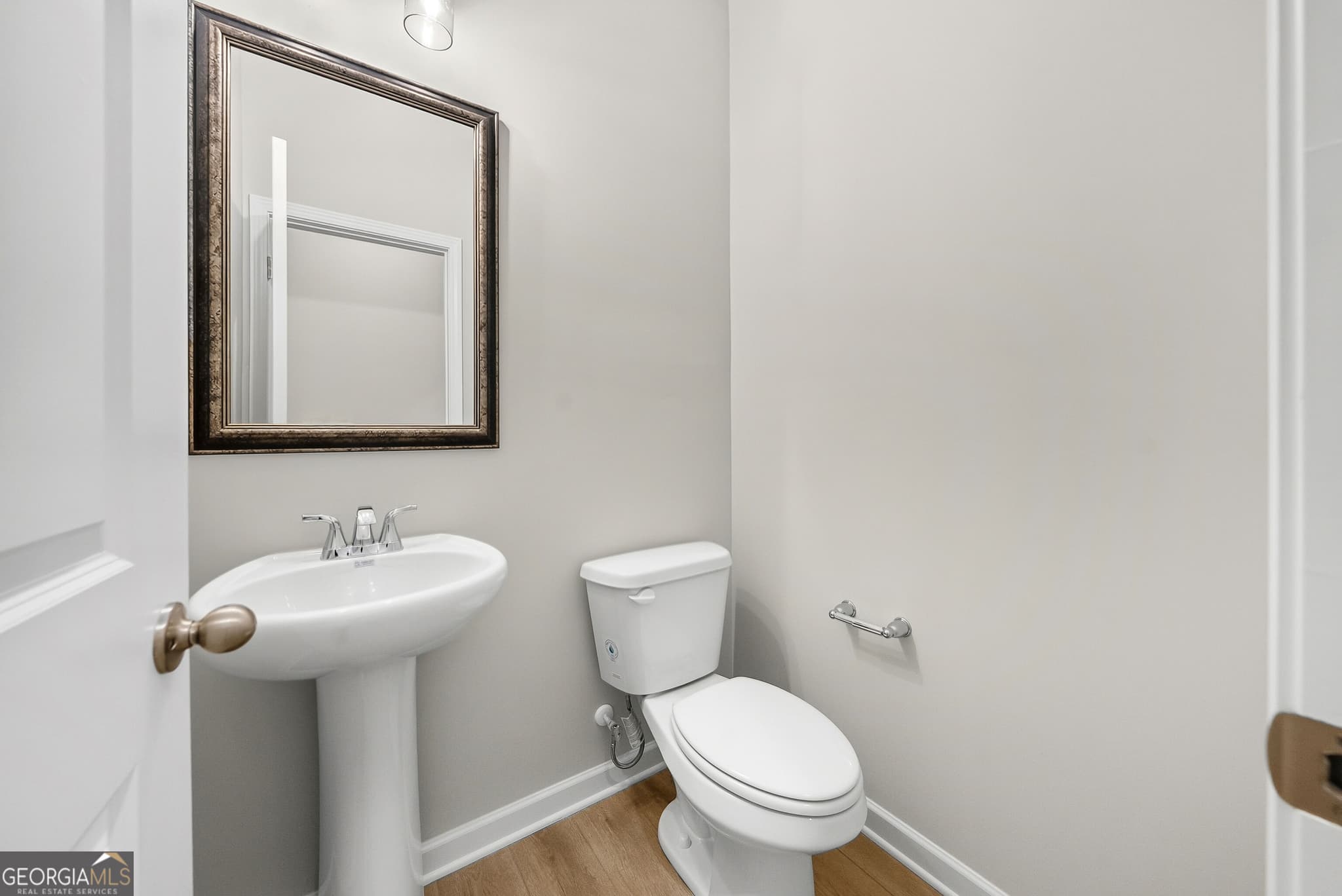 4 bedroom, 2.5 bathroom, 2,599 sq ft single family residence for sale at 428 Lakeview Way 273, Lagrange, GA 30241 — photo 8