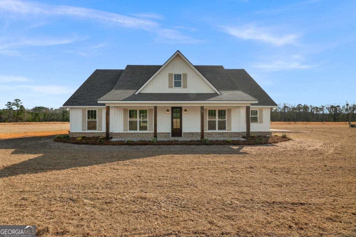 5 bedroom, 2.5 bathroom, 2,376 sq ft single family residence sold at 3514 Highway 121, Blackshear, GA 31516