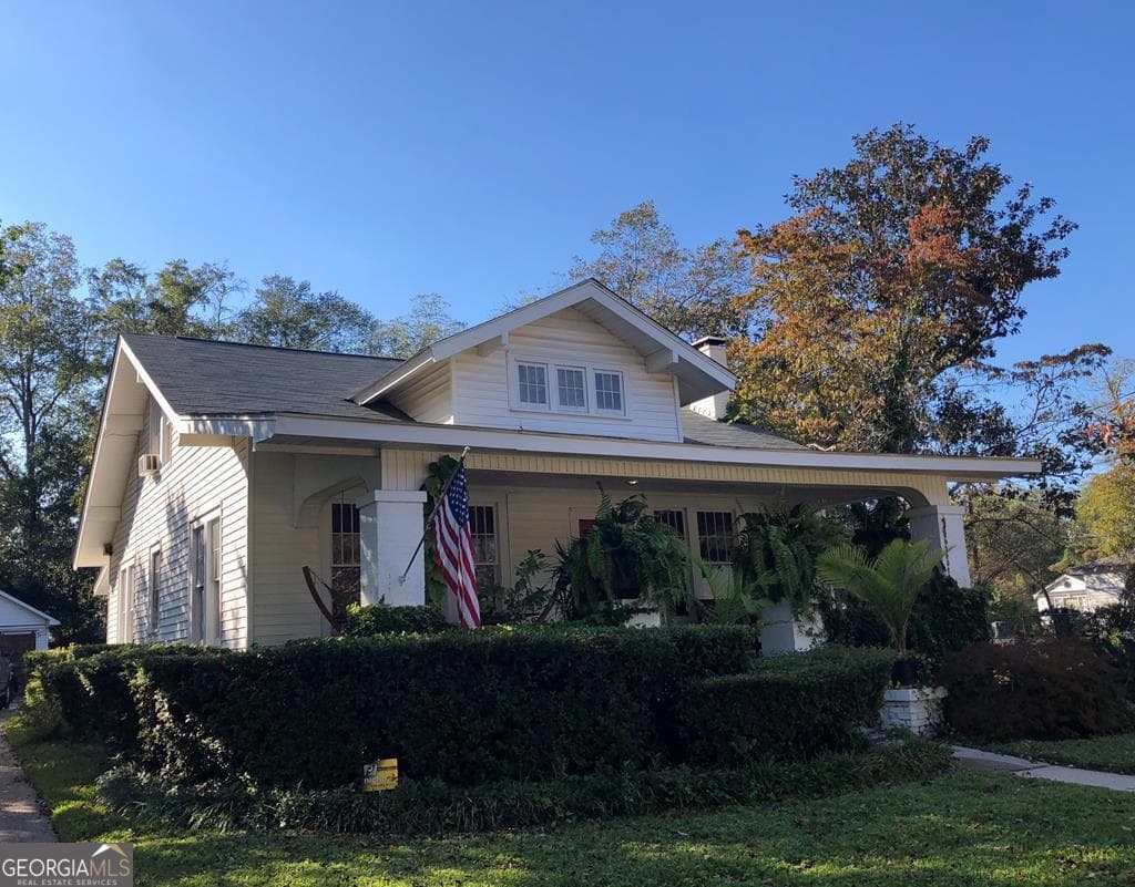 3 bedroom, 2 bathroom, 2,152 sq ft single family residence for rent at 218 West Drive, Dublin, GA 31021 for $1,500 a month