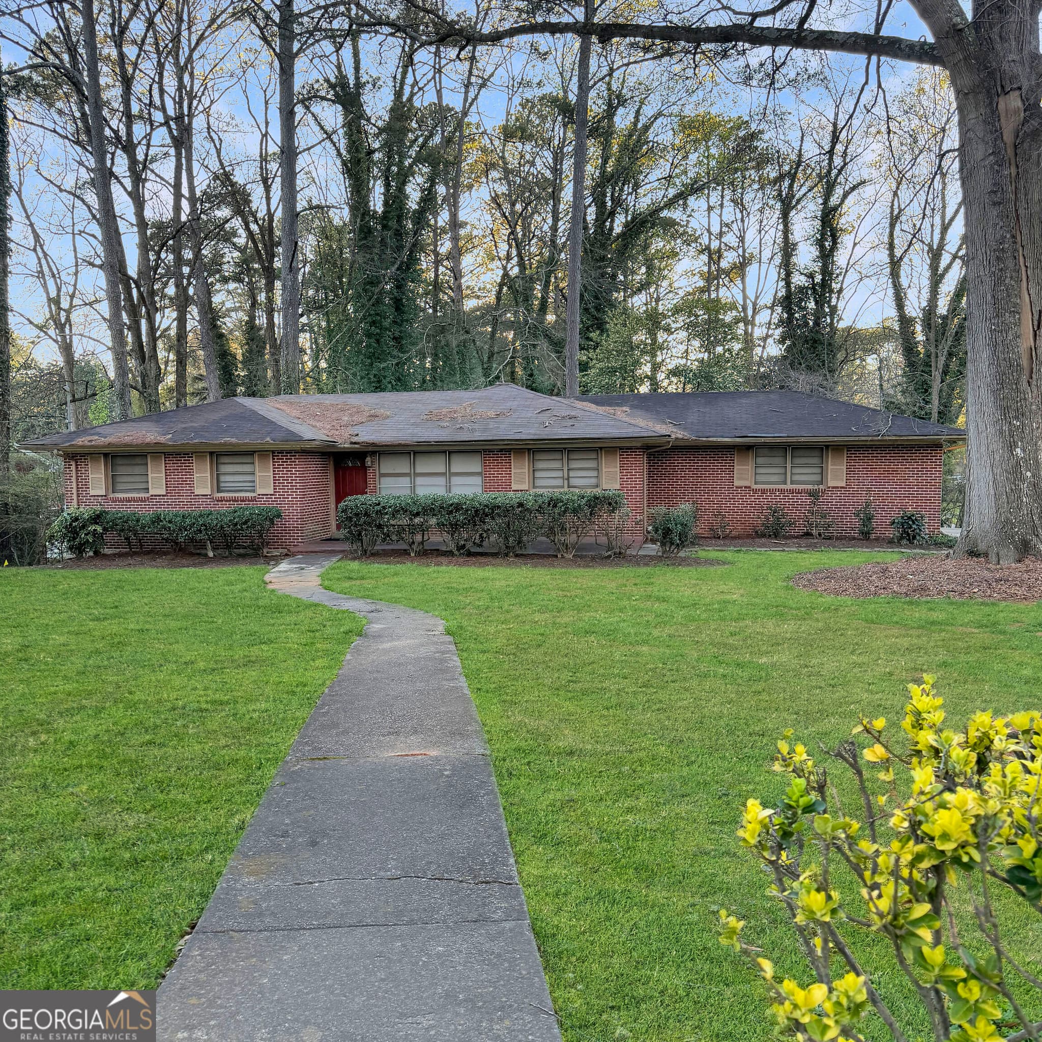 3 bedroom, 2 bathroom, 1,210 sq ft single family residence for rent at 871 Laurelmont Drive, Atlanta, GA 30311 for $1,750 a month — photo 1 of 11
