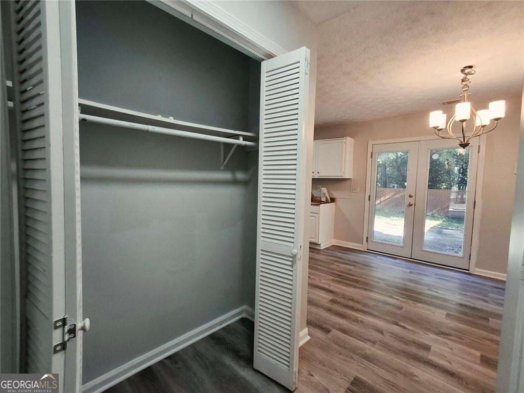 3 bedroom, 2.5 bathroom, 1,364 sq ft townhouse for sale at 3530 Hopkins Court, Powder Springs, GA 30127 — photo 5