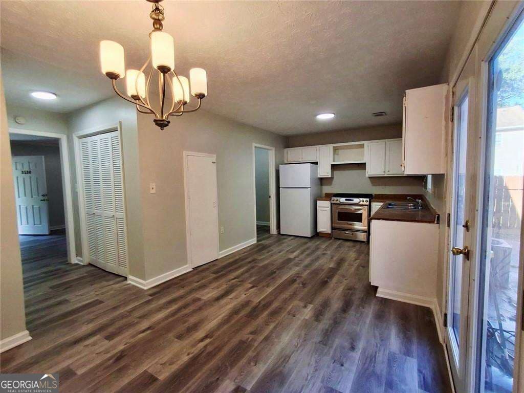 3 bedroom, 2.5 bathroom, 1,364 sq ft townhouse for sale at 3530 Hopkins Court, Powder Springs, GA 30127 — photo 8