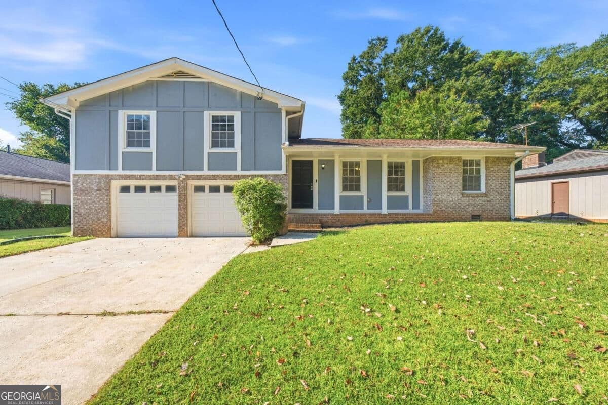 3 bedroom, 2.5 bathroom, 1,550 sq ft single family residence for sale at 1730 Saint Lawrence Cove, Tucker, GA 30084 — photo 1 of 16