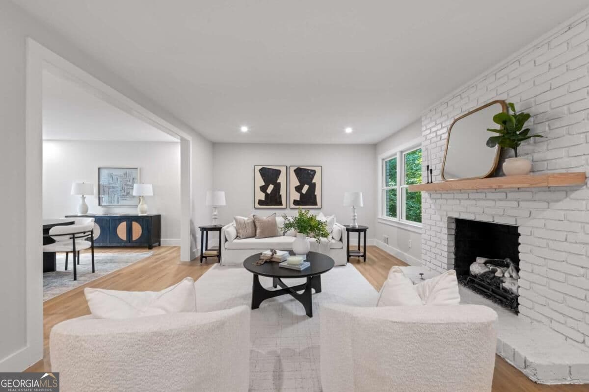 5 bedroom, 3.5 bathroom, 3,400 sq ft single family residence for sale at 3621 Wood Valley Court, Brookhaven, GA 30319 — photo 7