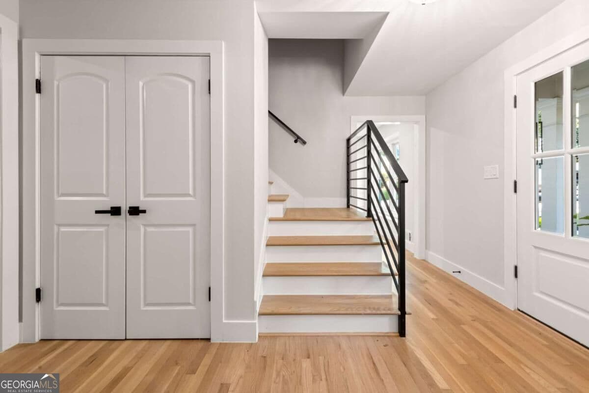 5 bedroom, 3.5 bathroom, 3,400 sq ft single family residence for sale at 3621 Wood Valley Court, Brookhaven, GA 30319 — photo 3