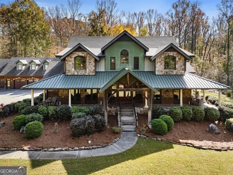 5 bedroom, 4 bathroom, 7,932 sq ft single family residence for sale at 5185 Buice Road, Alpharetta, GA 30022 — photo 3