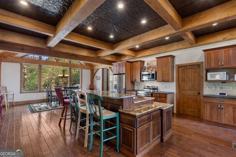 5 bedroom, 4 bathroom, 7,932 sq ft single family residence for sale at 5185 Buice Road, Alpharetta, GA 30022 — photo 10