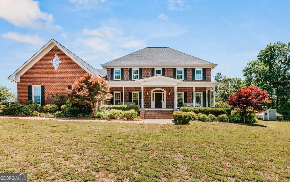 4 bedroom, 3.5 bathroom, 4,260 sq ft single family residence sold at 3 Honeysuckle Lane, Colbert, GA 30628