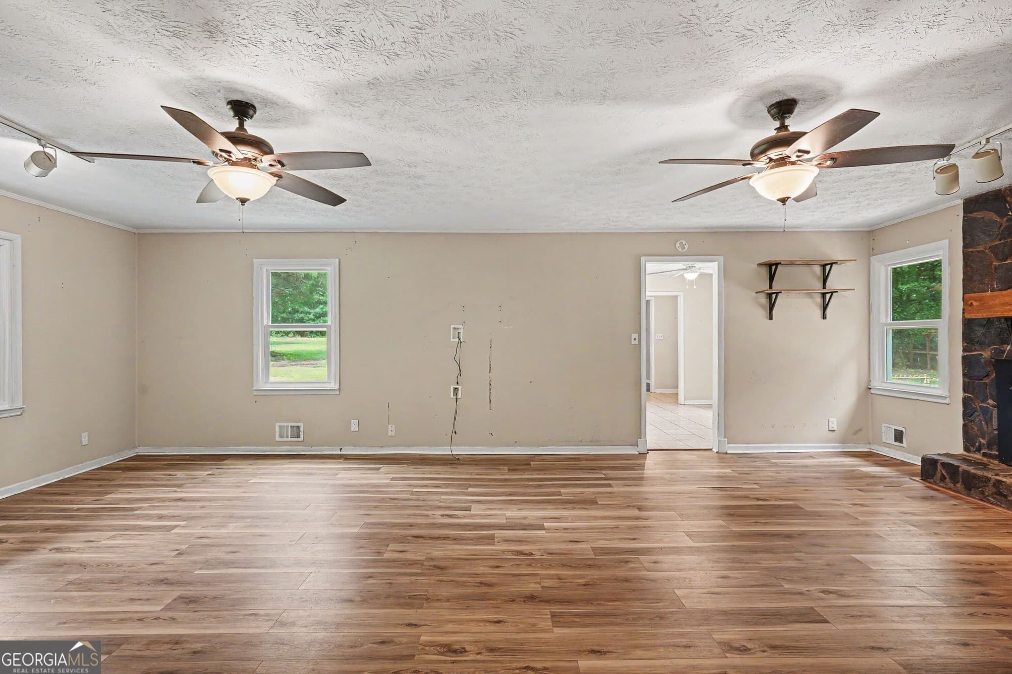 4 bedroom, 3 bathroom, 2,101 sq ft single family residence for sale at 1422 Zebulon Road, Griffin, GA 30224 — photo 8