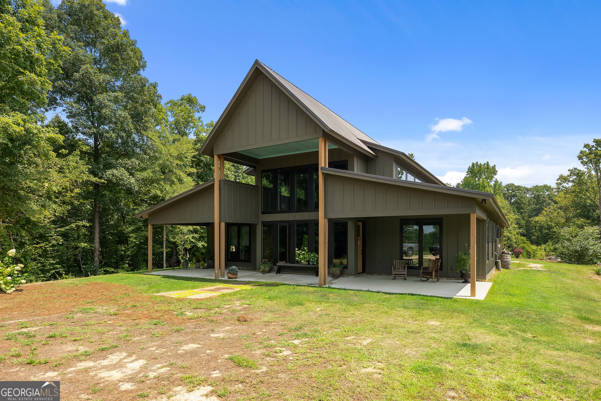 2 bedroom, 2.5 bathroom, 2,898 sq ft single family residence for sale at 74 Crestline Court, Upatoi, GA 31829 — photo 1 of 54