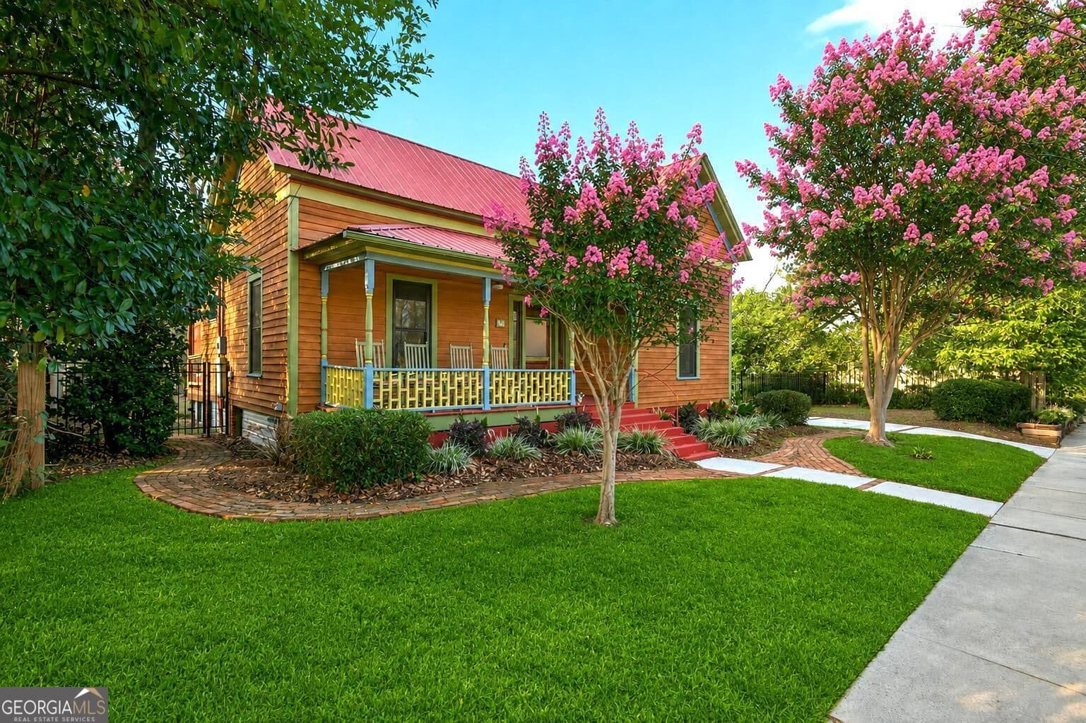 2 bedroom, 1 bathroom, 1,042 sq ft single family residence for sale at 33 Main Street, Register, GA 30452 — photo 2
