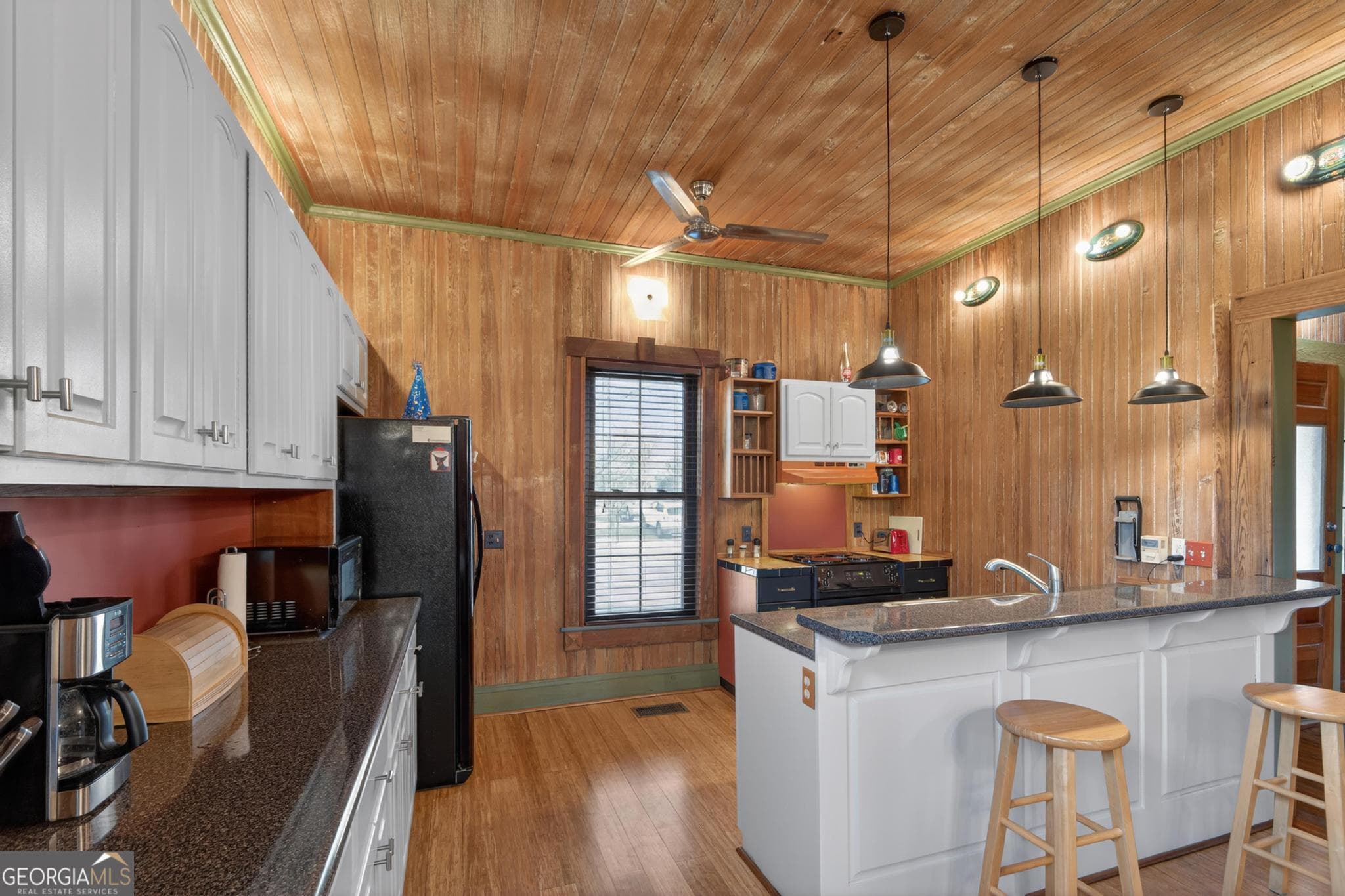 2 bedroom, 1 bathroom, 1,042 sq ft single family residence for sale at 33 Main Street, Register, GA 30452 — photo 6