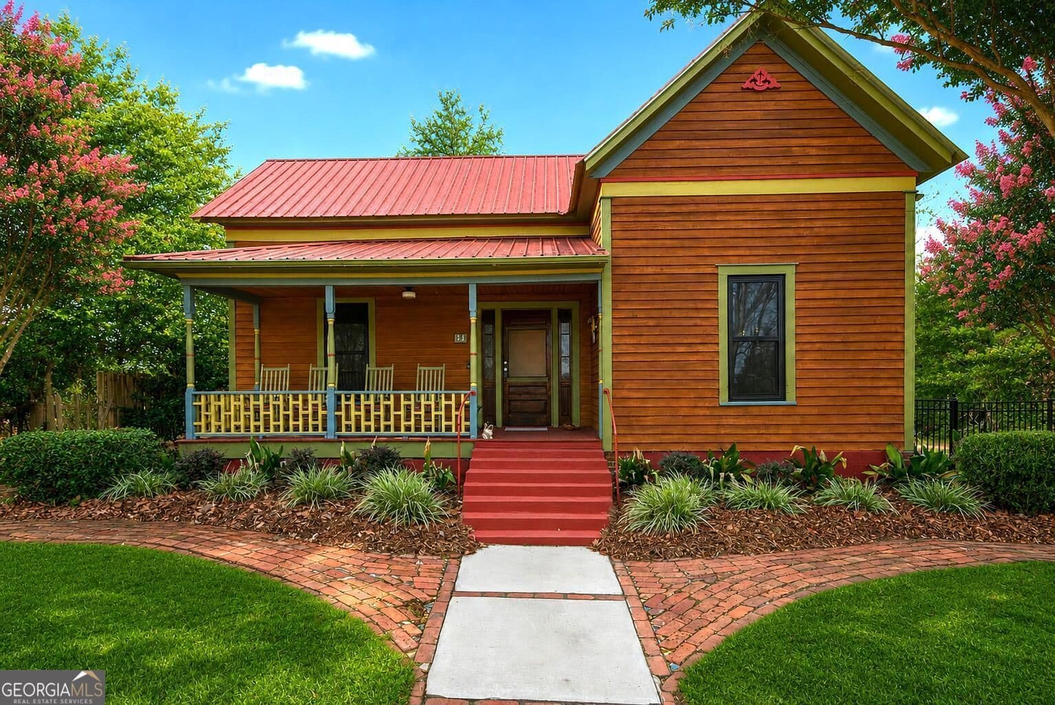 2 bedroom, 1 bathroom, 1,042 sq ft single family residence for sale at 33 Main Street, Register, GA 30452