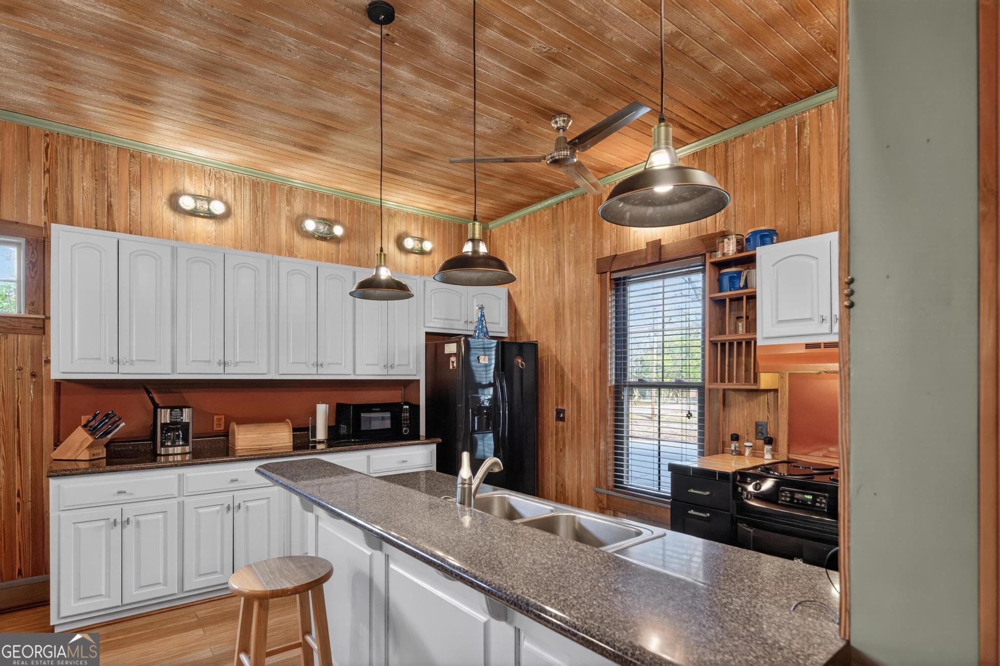 2 bedroom, 1 bathroom, 1,042 sq ft single family residence for sale at 33 Main Street, Register, GA 30452 — photo 5