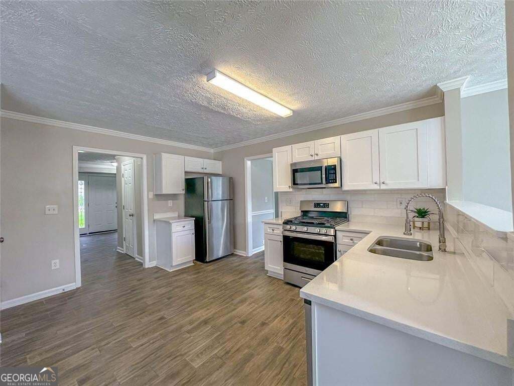 4 bedroom, 2.5 bathroom, 2,692 sq ft single family residence for sale at 1070 Big Haynes Drive, Grayson, GA 30017 — photo 3