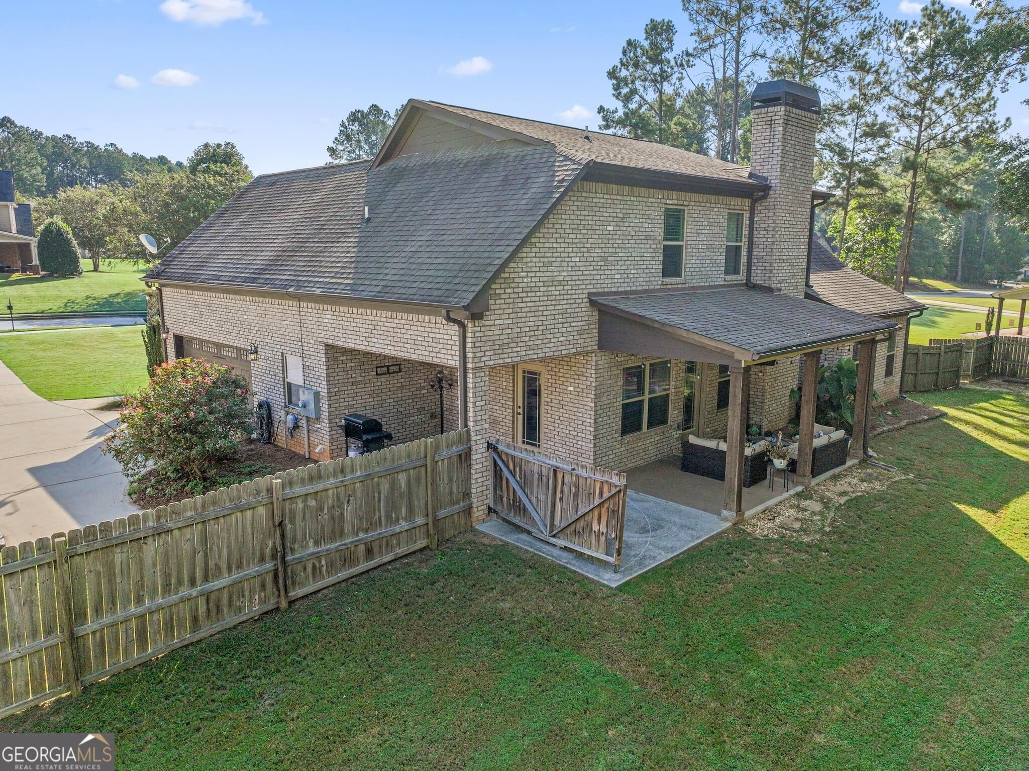 4 bedroom, 2.5 bathroom, 2,604 sq ft single family residence for sale at 156 Fishers Mill Drive, Mcdonough, GA 30252 — photo 7