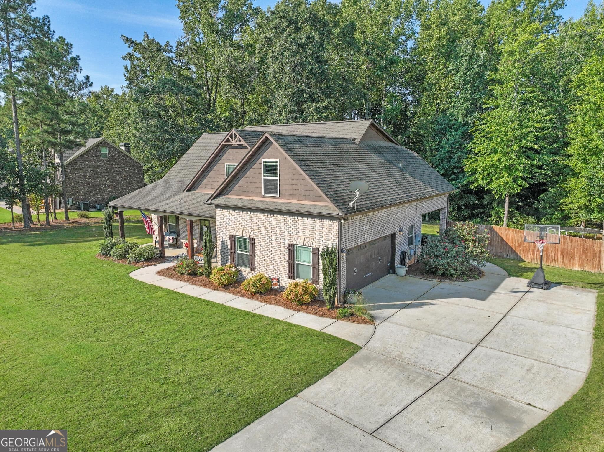 4 bedroom, 2.5 bathroom, 2,604 sq ft single family residence for sale at 156 Fishers Mill Drive, Mcdonough, GA 30252 — photo 5