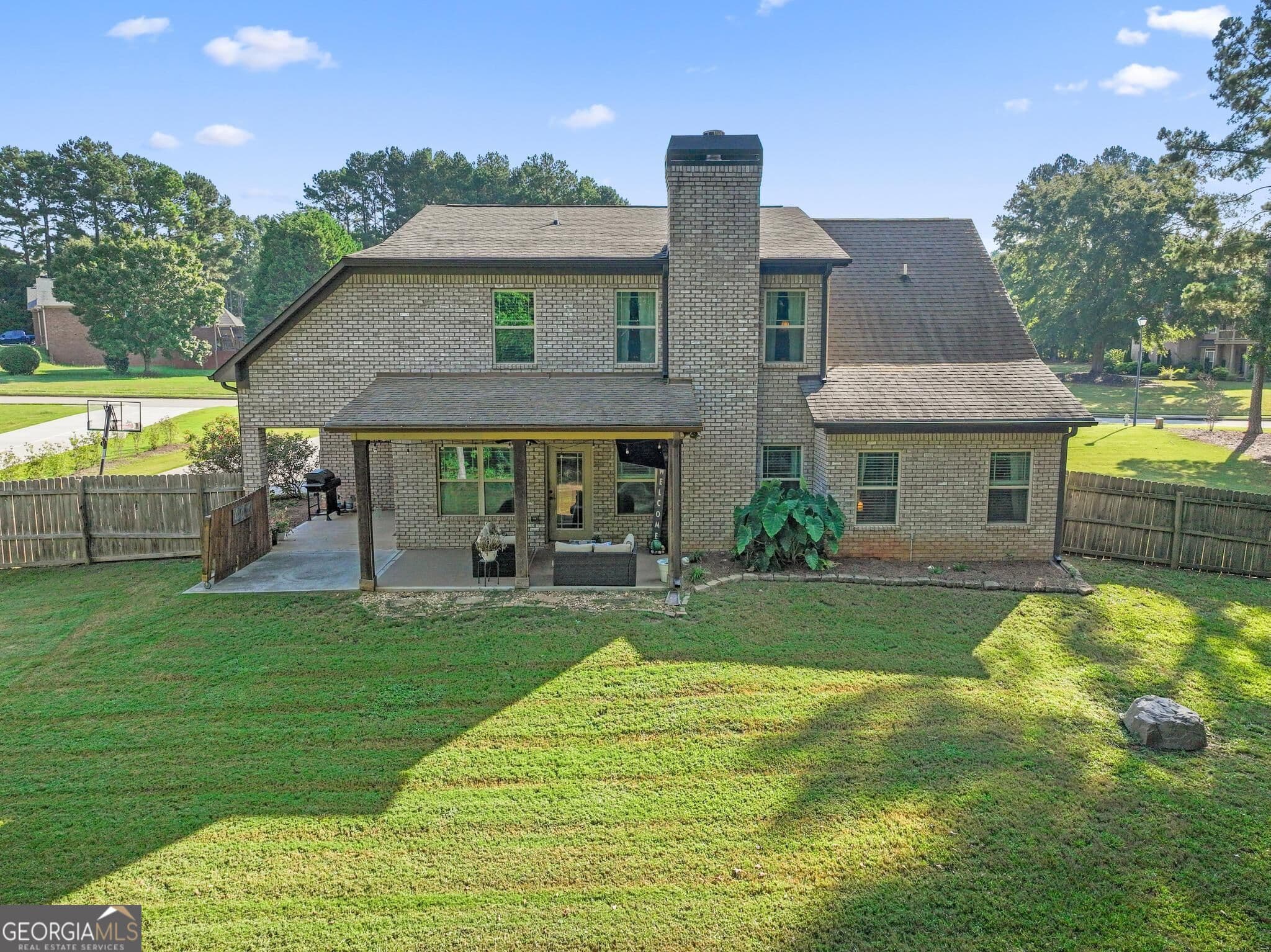 4 bedroom, 2.5 bathroom, 2,604 sq ft single family residence for sale at 156 Fishers Mill Drive, Mcdonough, GA 30252 — photo 8