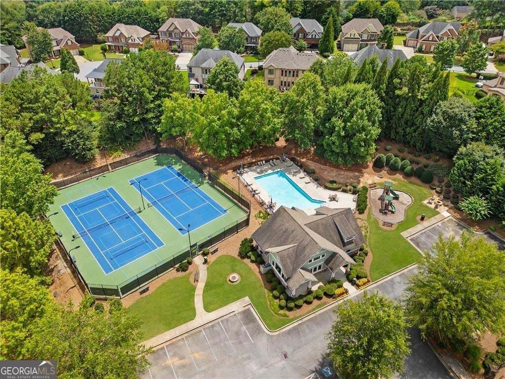 6 bedroom, 4 bathroom, 5,379 sq ft single family residence for sale at 5605 Viewpoint Court, Suwanee, GA 30024 — photo 2