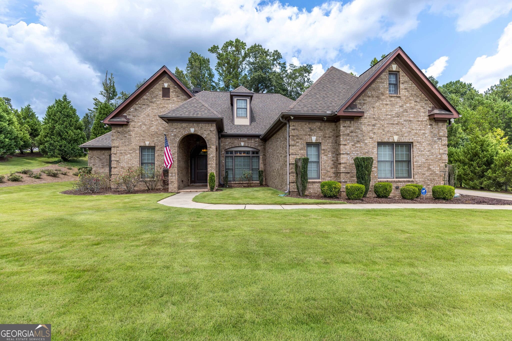 4 bedroom, 3.5 bathroom, 3,334 sq ft single family residence for sale at 1602 MASON Court, Phenix City, AL 36867 — photo 3