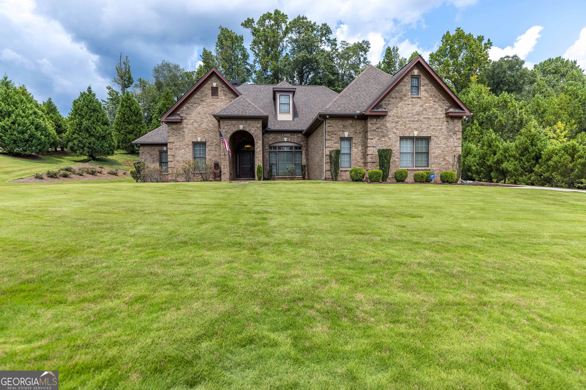 4 bedroom, 3.5 bathroom, 3,334 sq ft single family residence for sale at 1602 MASON Court, Phenix City, AL 36867