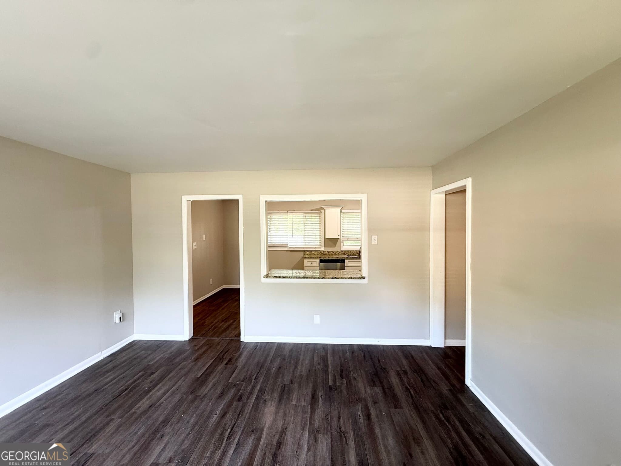 4 bedroom, 2.5 bathroom, 1,510 sq ft single family residence for sale at 2842 Altaview Drive, Atlanta, GA 30354 — photo 2