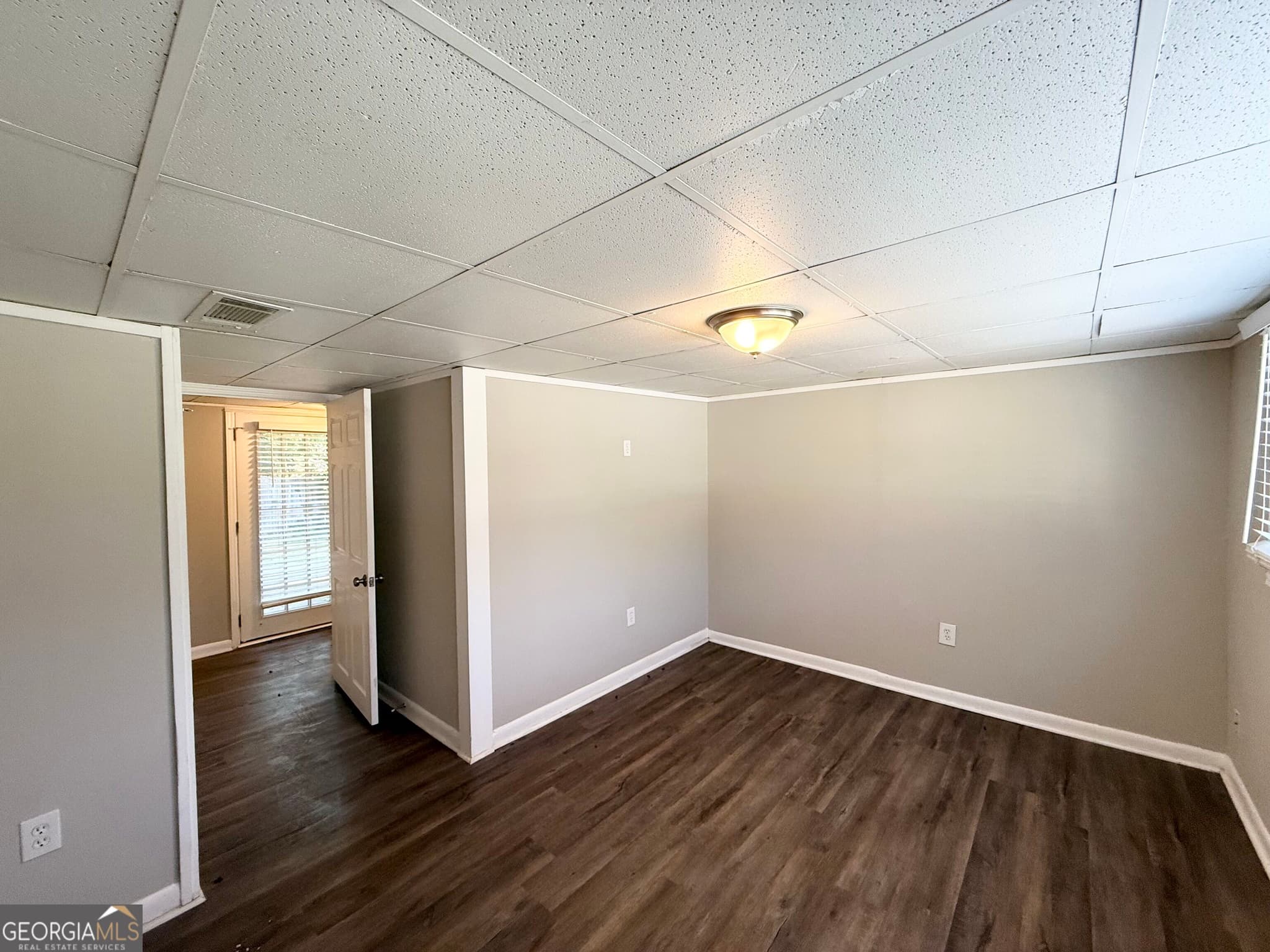 4 bedroom, 2.5 bathroom, 1,510 sq ft single family residence for sale at 2842 Altaview Drive, Atlanta, GA 30354 — photo 9