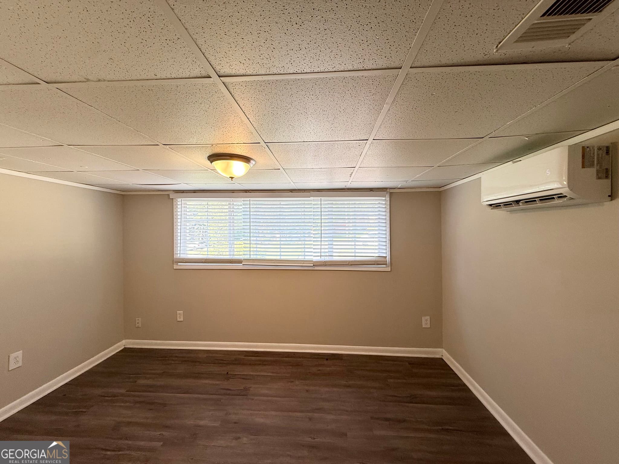 4 bedroom, 2.5 bathroom, 1,510 sq ft single family residence for sale at 2842 Altaview Drive, Atlanta, GA 30354 — photo 8