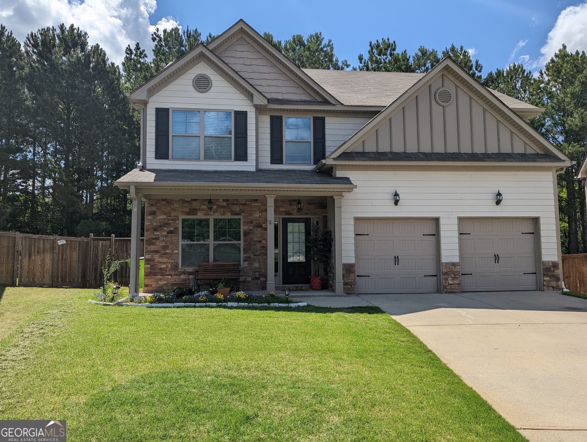 4 bedroom, 2.5 bathroom, 2,357 sq ft single family residence for rent at 7 Maple Hill Drive, Newnan, GA 30265 for $2,400 a month — photo 1 of 1