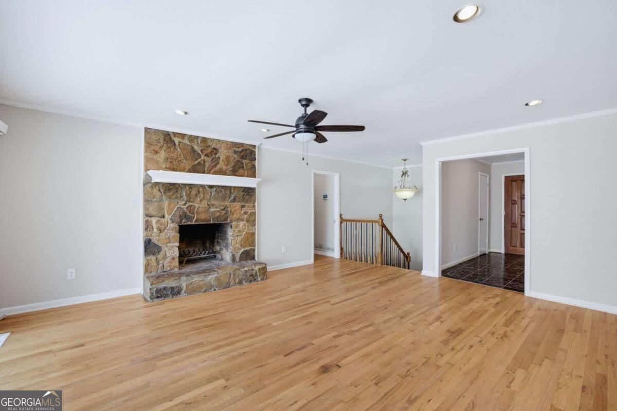 3 bedroom, 2 bathroom, 2,021 sq ft single family residence for sale at 3385 Laren Lane, Atlanta, GA 30311 — photo 4