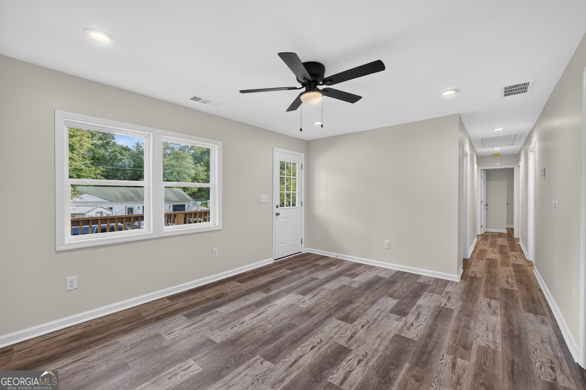 3 bedroom, 2 bathroom, 1,050 sq ft single family residence for sale at 701 Kendall Court, Monroe, GA 30655 — photo 9
