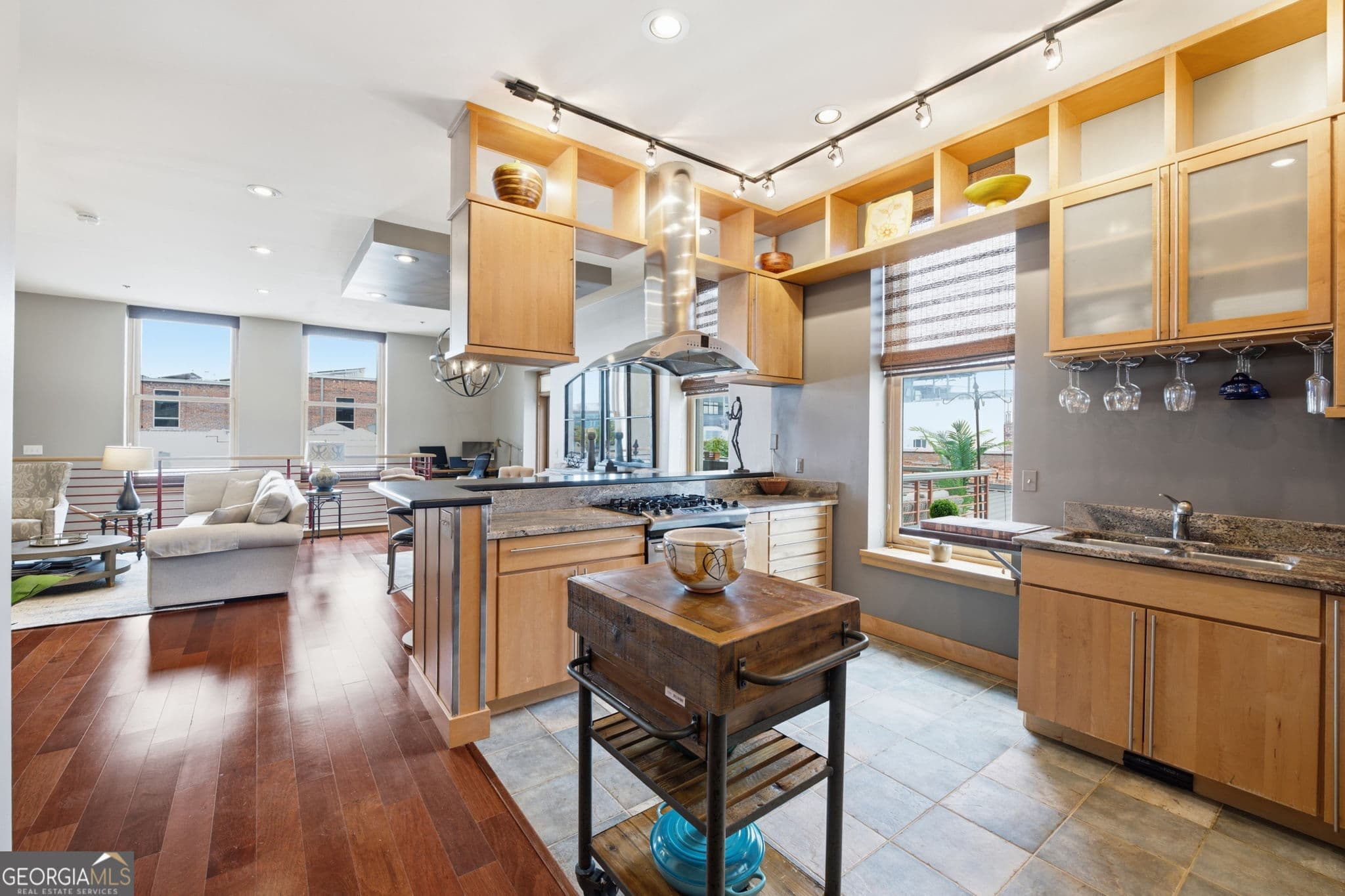 2 bedroom, 2.5 bathroom, 2,360 sq ft condominium for sale at 1433 Williams Street 1C, Chattanooga, TN 37408 — photo 9