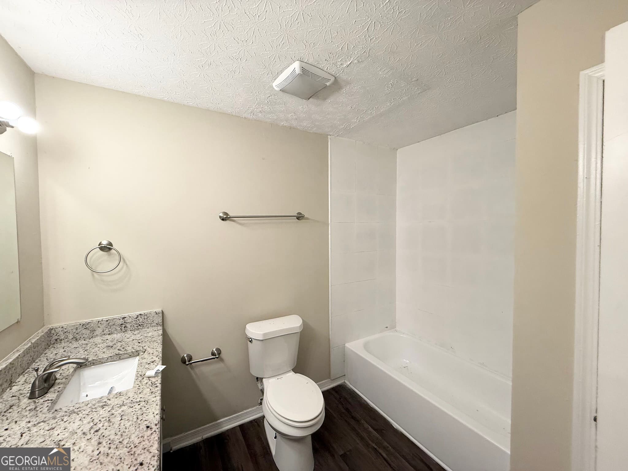 4 bedroom, 2 bathroom, 2,534 sq ft single family residence for sale at 4101 Willow Ridge Road, Douglasville, GA 30135 — photo 5