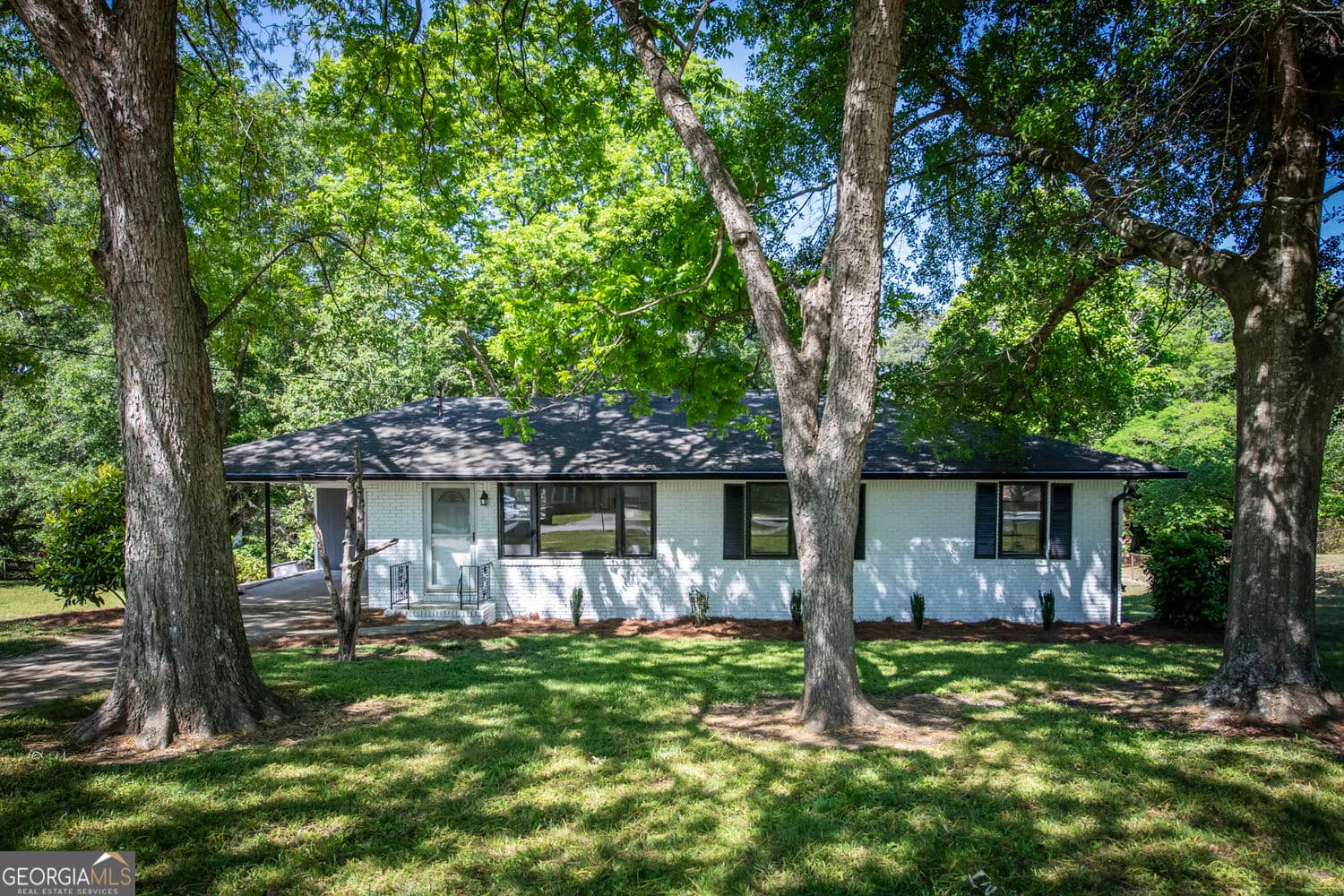 3 bedroom, 2 bathroom, 1,215 sq ft single family residence sold at 6262 Melrose Drive, Douglasville, GA 30134