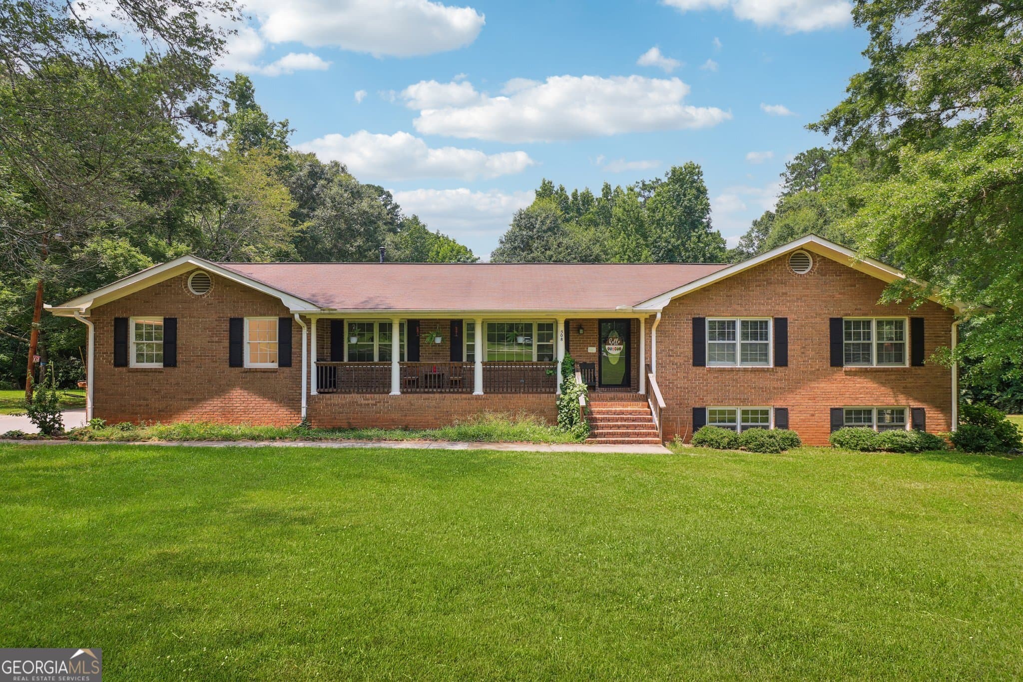 6 bedroom, 3 bathroom, 3,464 sq ft single family residence for sale at 508 E Boyd Road, Hogansville, GA 30230 — photo 1 of 95