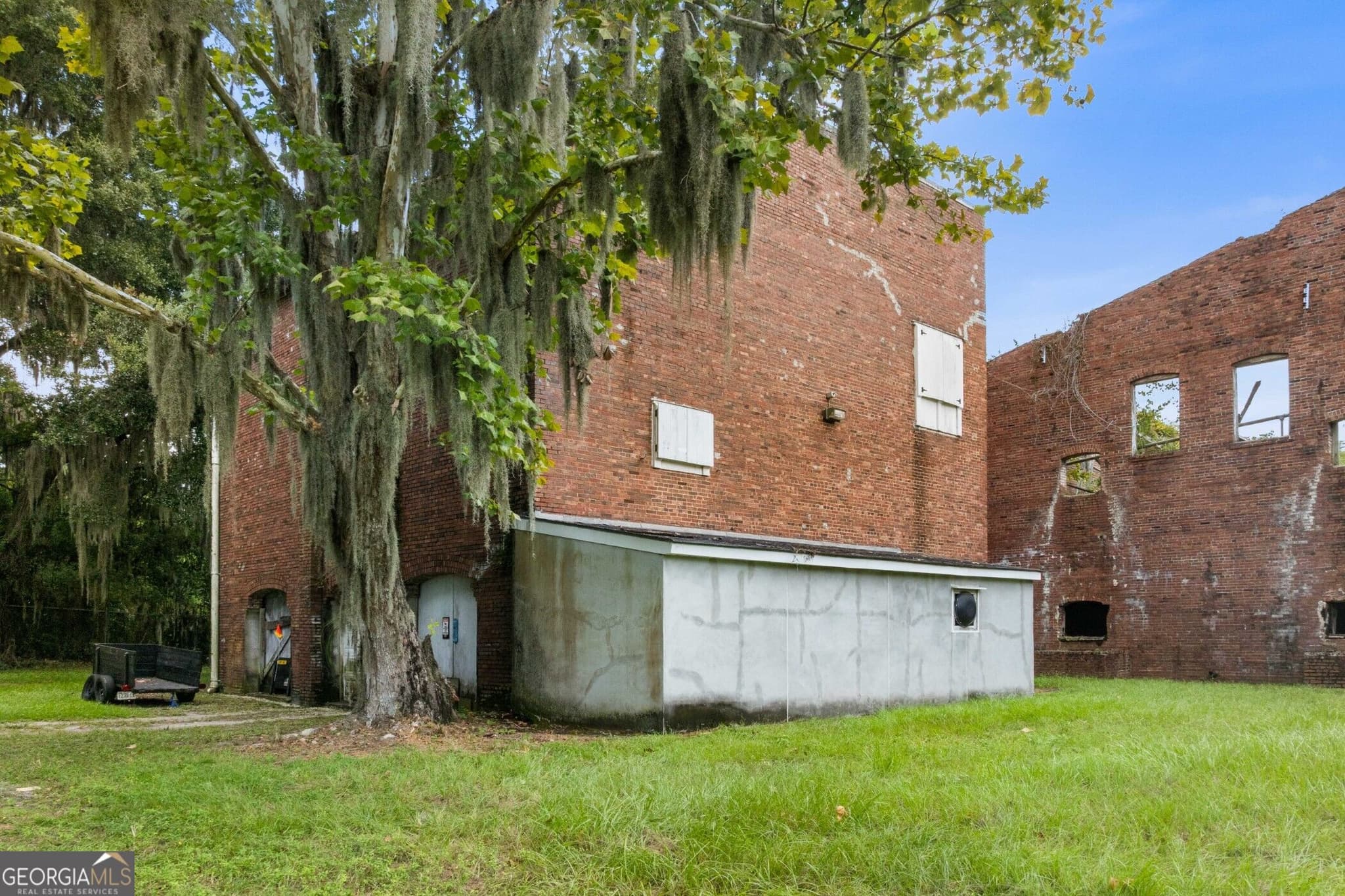 5 bedroom, 3.5 bathroom, 6,270 sq ft loft,single family residence for sale at 1501-1507 George Street, Brunswick, GA 31520 — photo 4