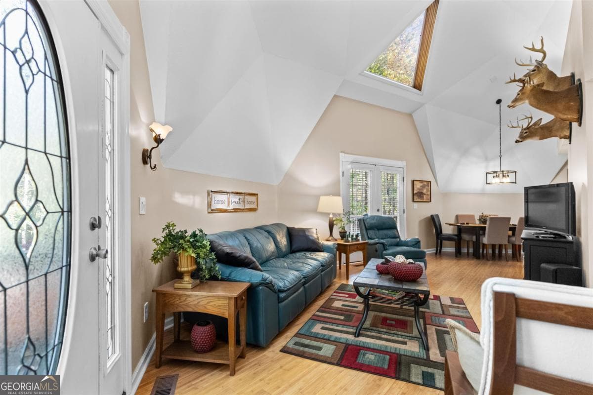 3 bedroom, 3 bathroom, 3,369 sq ft single family residence for sale at 1251 White Oak Drive, White Plains, GA 30678 — photo 8