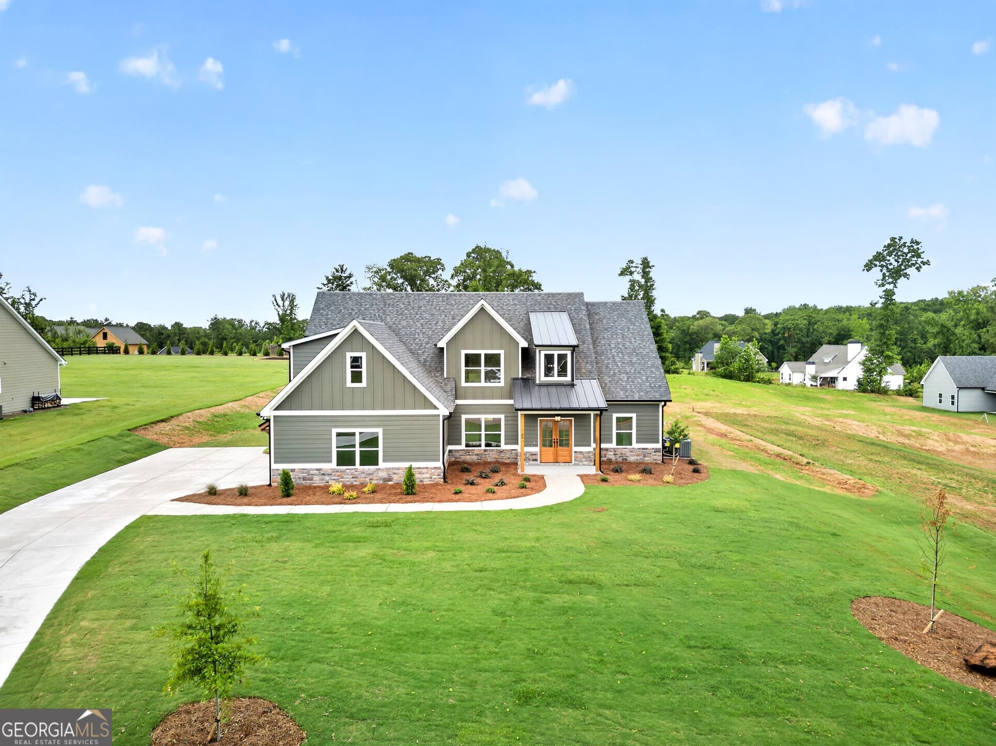 5 bedroom, 3 bathroom, 2,779 sq ft single family residence for sale at 88 Conner Lane, Williamson, GA 30292 — photo 4