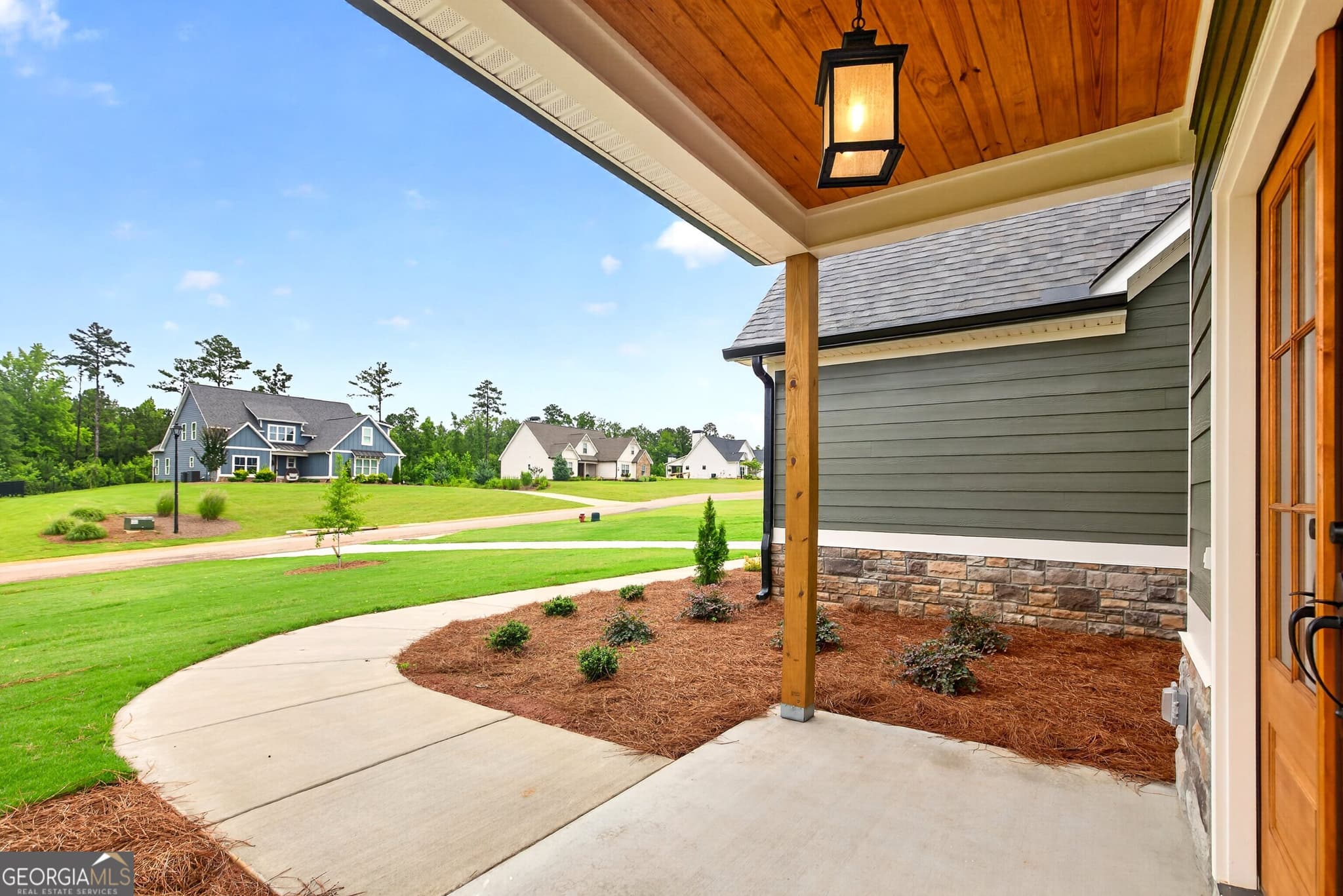 5 bedroom, 3 bathroom, 2,779 sq ft single family residence for sale at 88 Conner Lane, Williamson, GA 30292 — photo 8