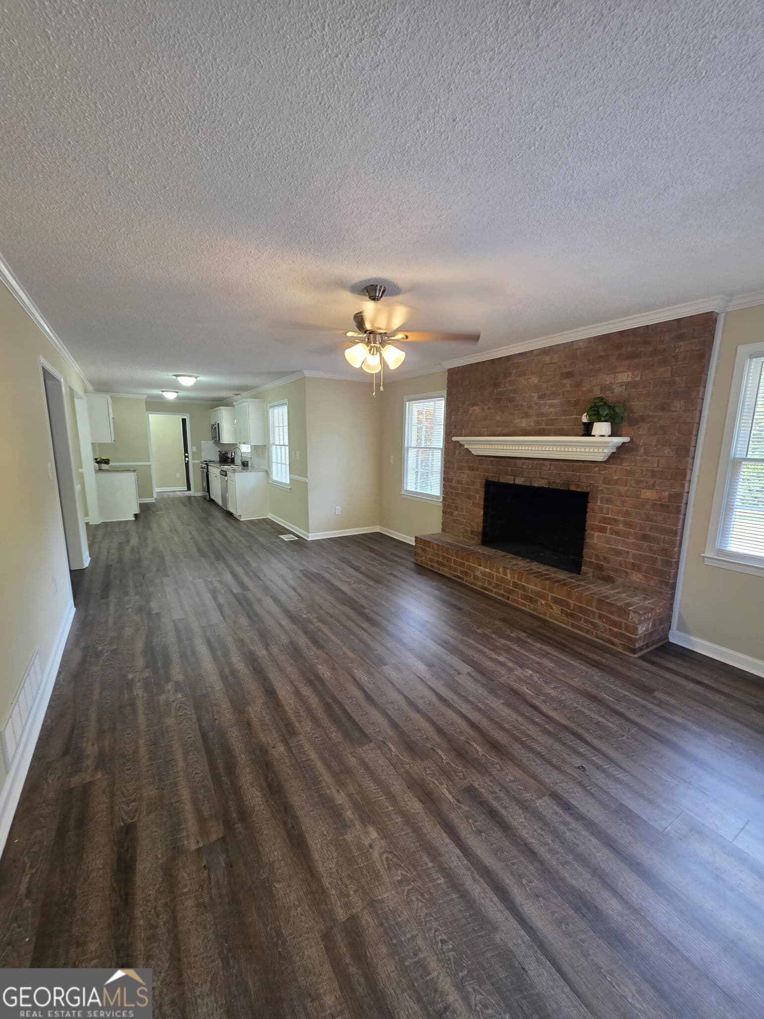 4 bedroom, 2.5 bathroom, 2,312 sq ft single family residence for sale at 1040 Carol Drive, Watkinsville, GA 30677 — photo 2