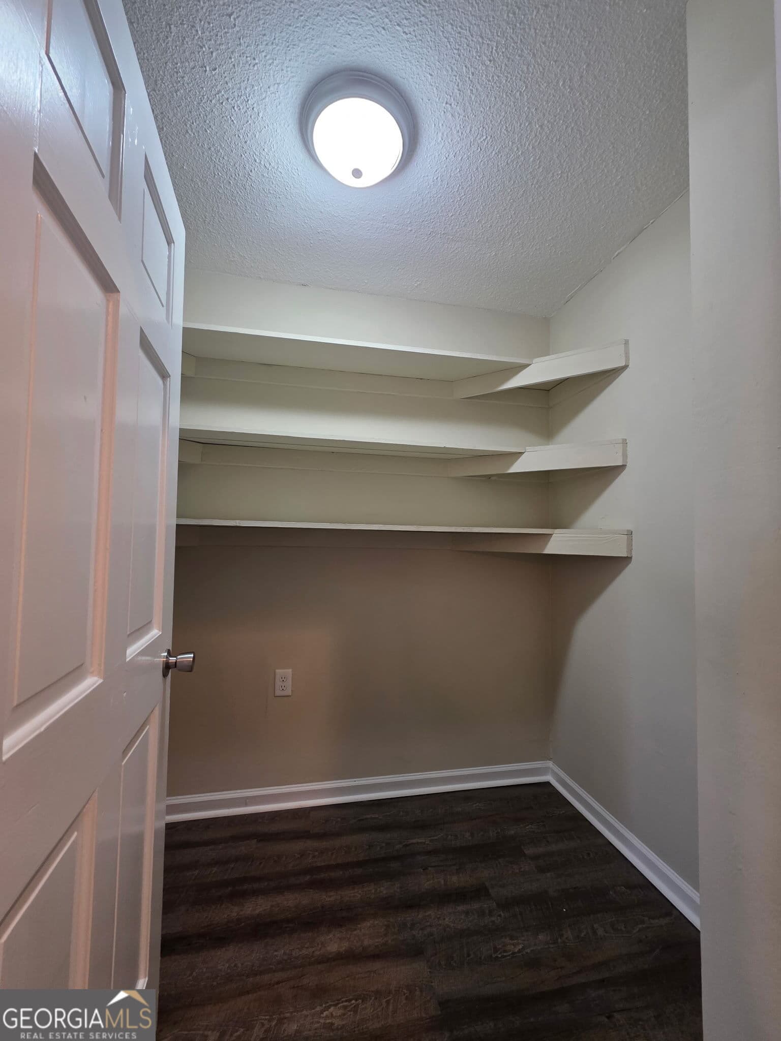 4 bedroom, 2.5 bathroom, 2,312 sq ft single family residence for sale at 1040 Carol Drive, Watkinsville, GA 30677 — photo 6