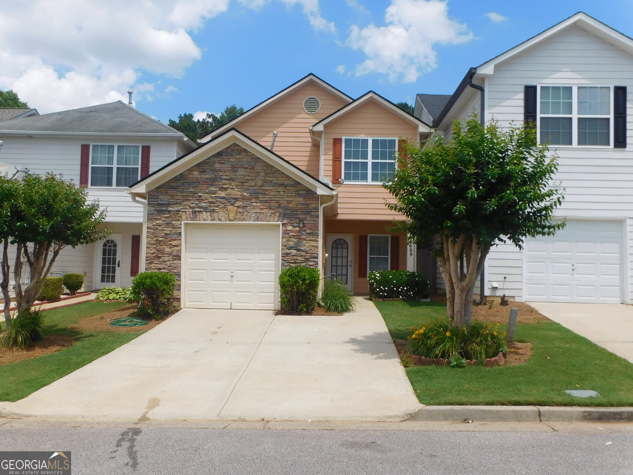 3 bedroom, 2.5 bathroom, 1,404 sq ft single family residence for rent at 4409 Plum Frost Court, Oakwood, GA 30566 for $1,750 a month — photo 1 of 1