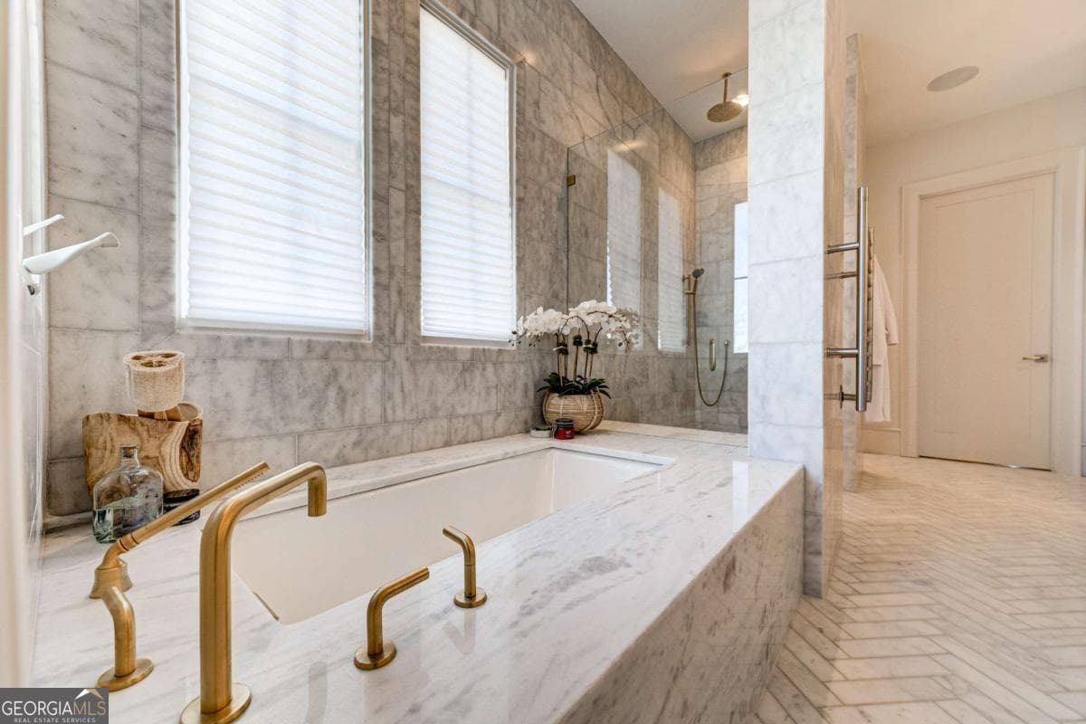 4 bedroom, 4.5 bathroom, 4,089 sq ft single family residence for sale at 4585 Ryker Road, Cumming, GA 30041 — photo 9