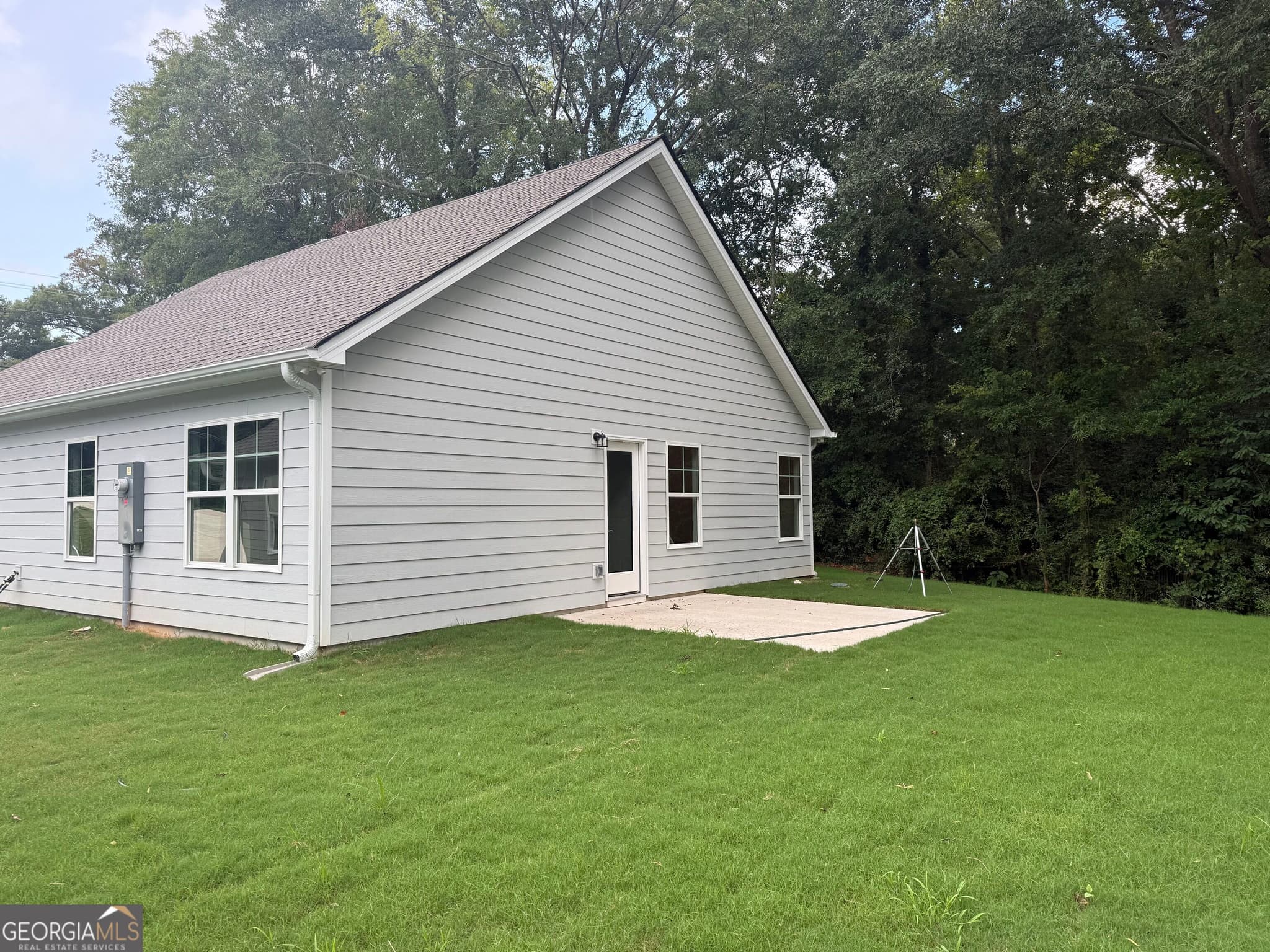 3 bedroom, 2 bathroom, 1,229 sq ft single family residence for sale at 1110 7th Street, West Point, GA 31833 — photo 2