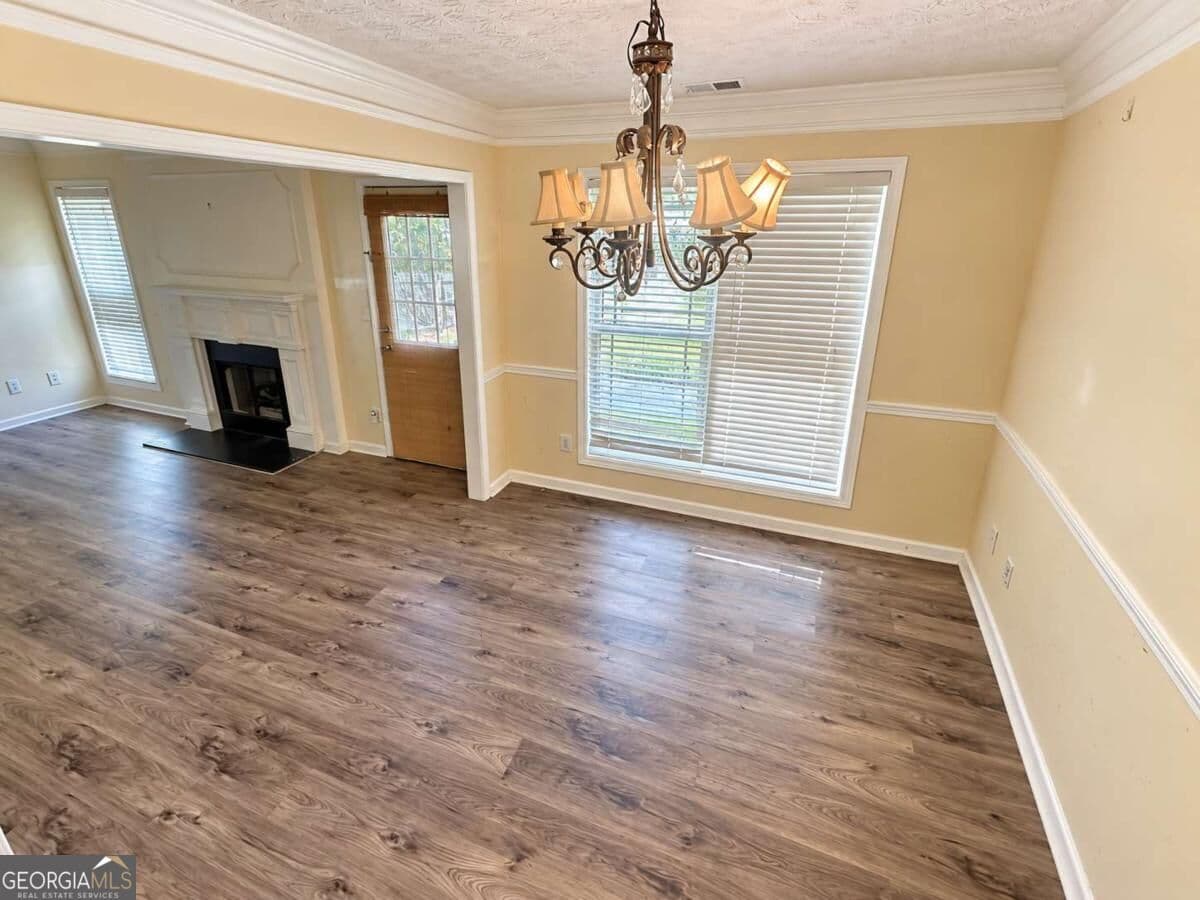 4 bedroom, 2.5 bathroom, 2,341 sq ft single family residence for sale at 2000 Briar Creek Court, Conyers, GA 30012 — photo 8