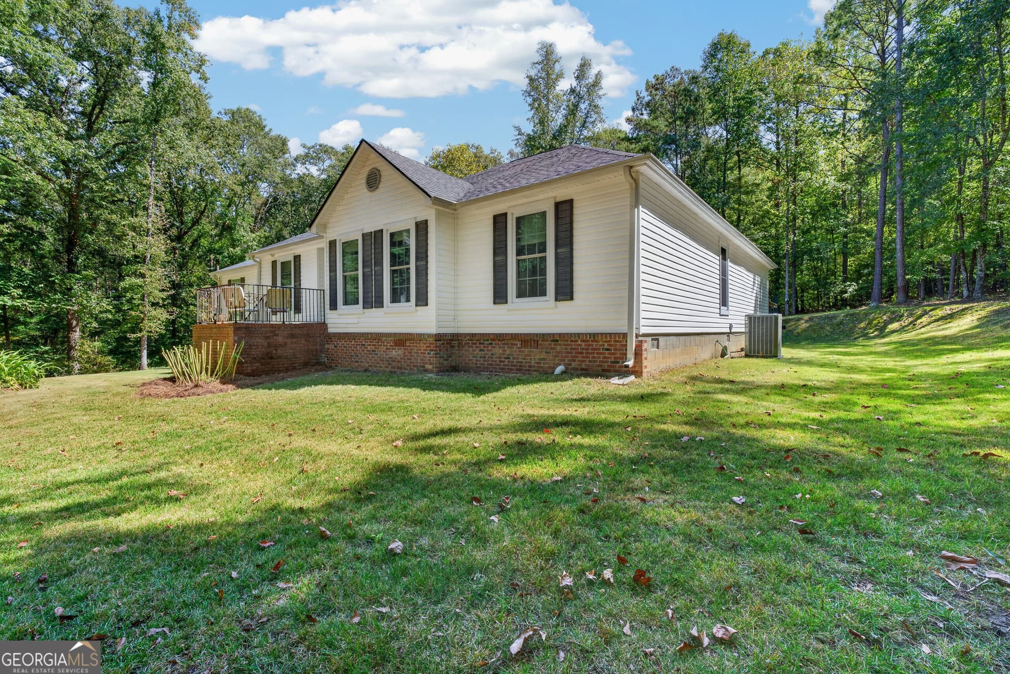 3 bedroom, 2.5 bathroom, 2,802 sq ft single family residence for sale at 225 Rock Creek Road, Gray, GA 31032 — photo 3
