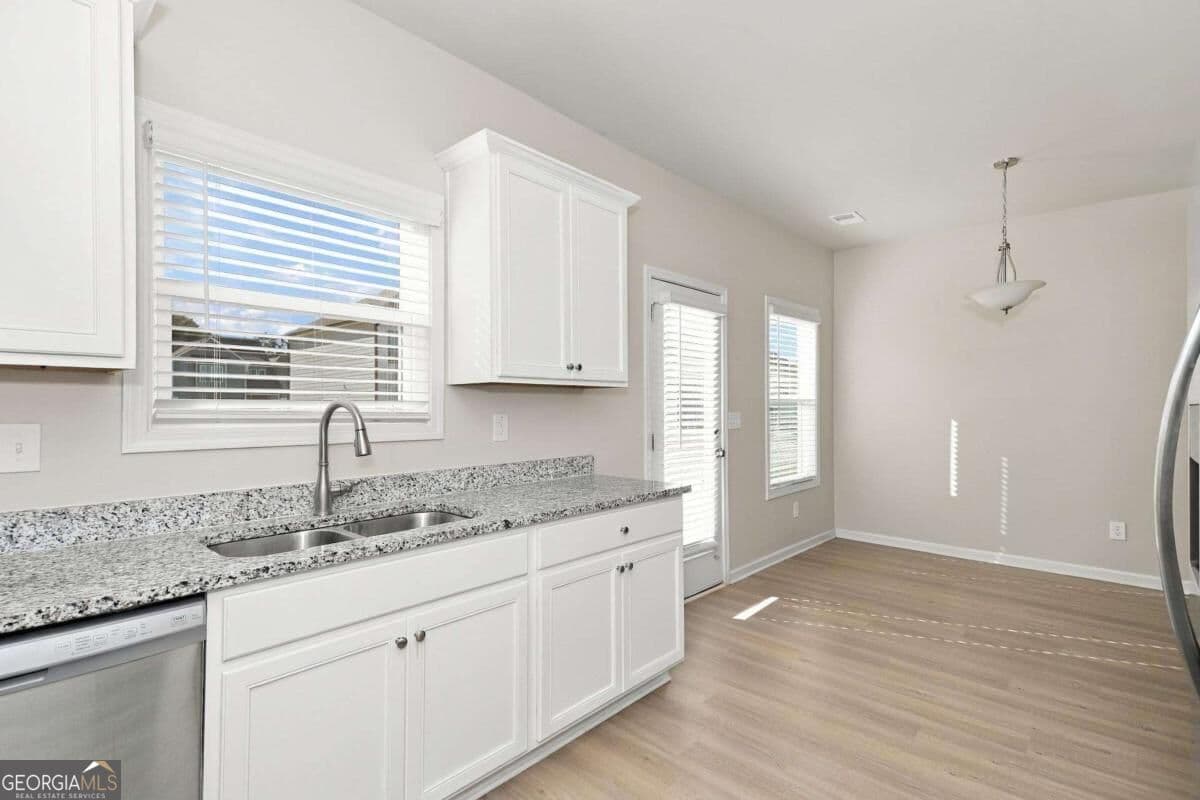 3 bedroom, 2 bathroom single family residence for rent at 126 Culver Street, Jackson, GA 30233 for $1,680 a month — photo 2