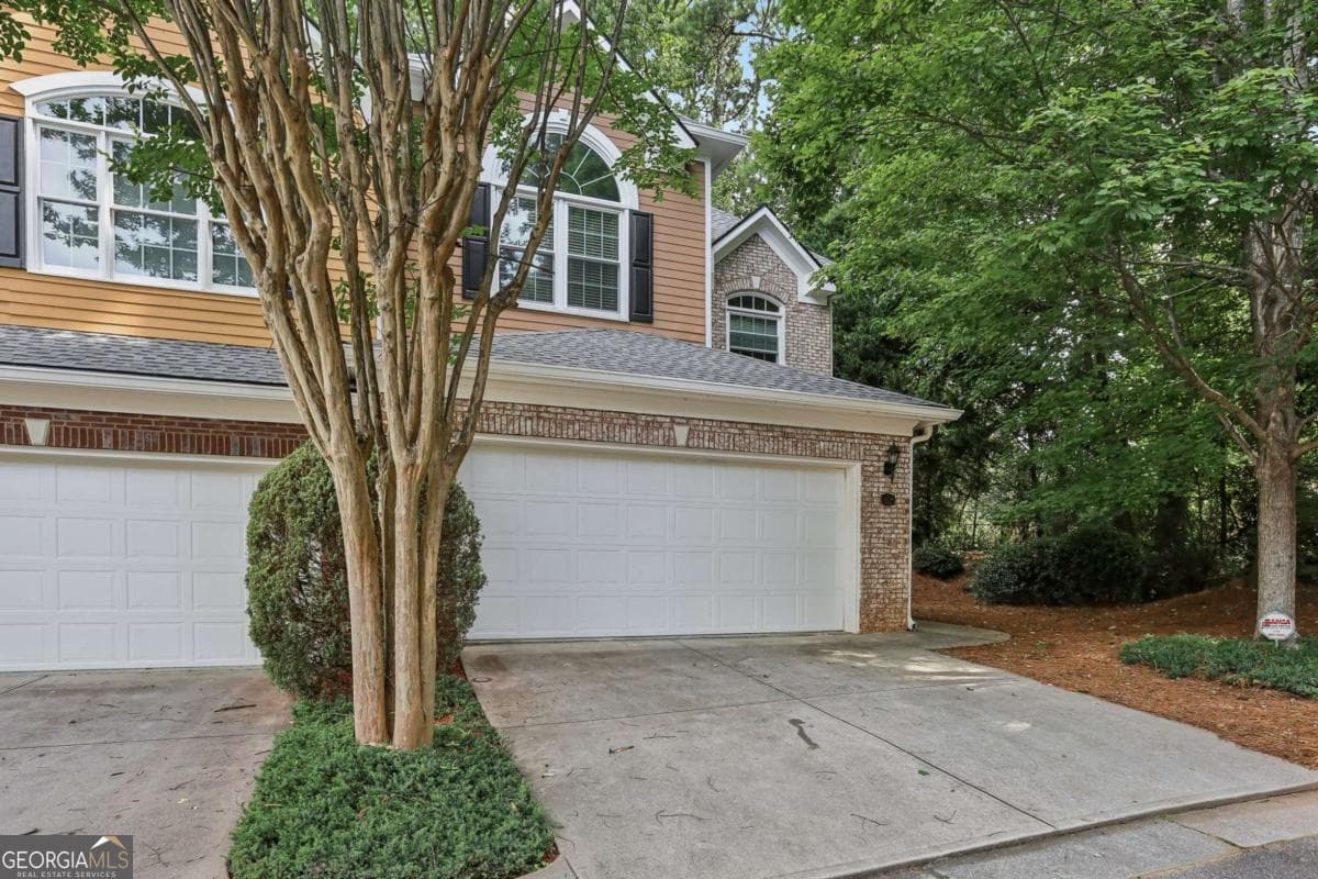 2 bedroom, 2.5 bathroom, 1,951 sq ft townhouse for sale at 3239 Tomeh Way, Tucker, GA 30084 — photo 6