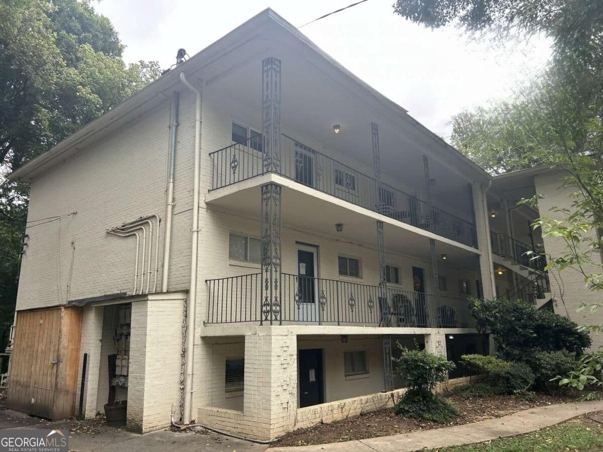 2 bedroom, 1 bathroom, 609 sq ft condominium for sale at 699 Argonne Avenue 3, Atlanta, GA 30308 — photo 3