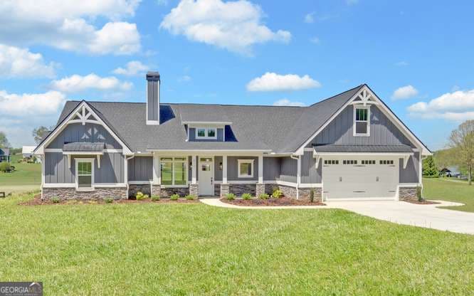 4 bedroom, 3 bathroom single family residence for sale at 317 Bell Creek Cove Road, Hiawassee, GA 30546 — photo 2